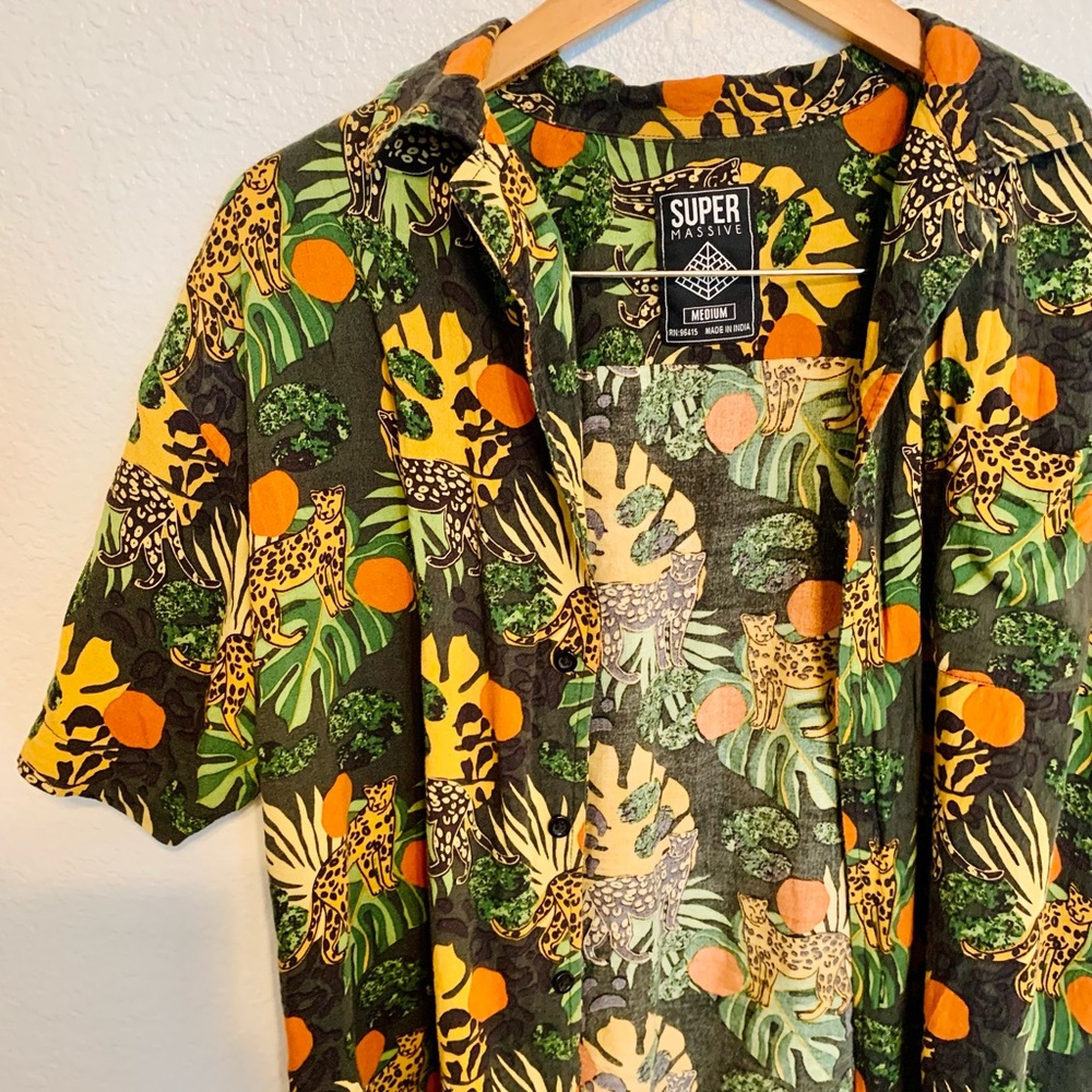 Super Massive Black Retro Asian Tiger Button Down Shirt Mens SZ MEDIUM